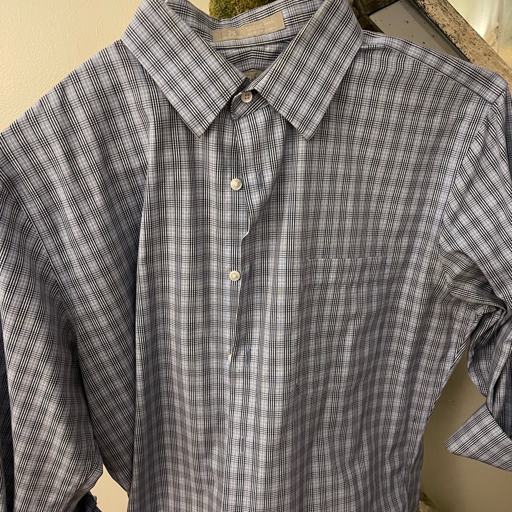 Men’s casual button down long sleeve Shitt